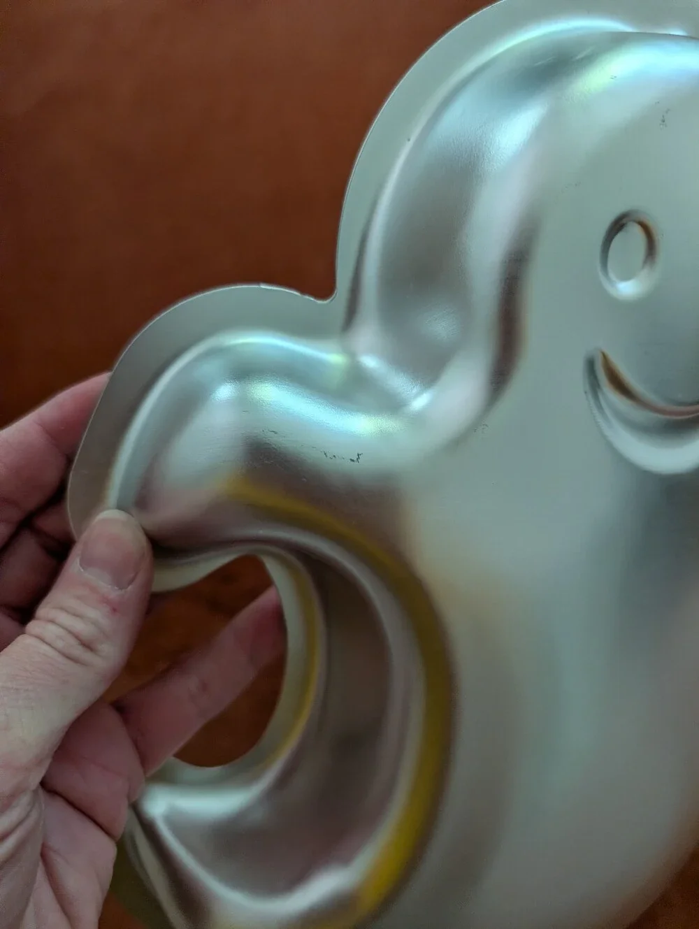 Halloween Smiling Ghost Cake Pan
